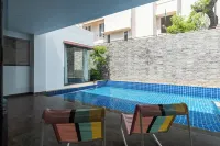 Truliv Villa Seraya - Villas