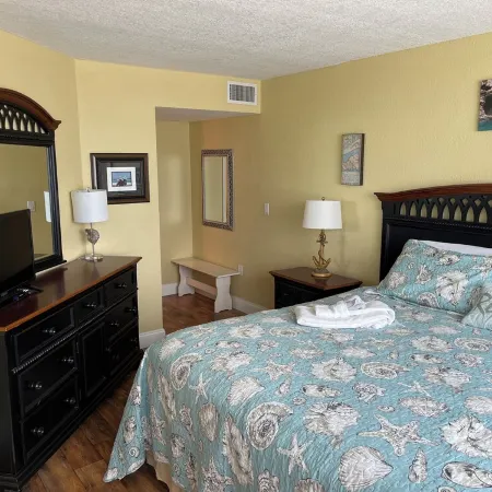 Ponce Inlet Beach Front Condo Отели в г. Понс-Инлет