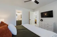 Wolf Creek Riverside Chalet