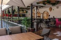 Hotel Boutique Típico - breakfast