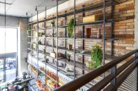 The Londoner - bar