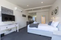 Studio Apartment Sandy Bay Hotels in Sandy Bay