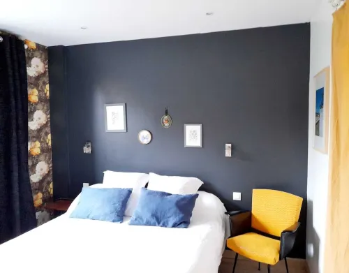 "Chez Marinette" in Morgat House & Garden, Walking Distance from the Beach Crozon Peninsula