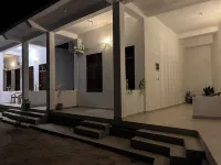 GypSea Arugambay Hotels in 