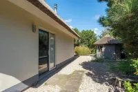 朱利安娜多普海灘附近的別墅