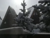 Small chalet ----------