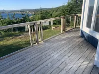 The Bird House- 3 bed unique home with Hot tub Hotels in Dildo