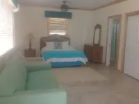 Exuma Point -Swimming Pigs Resort Purple Hotels in Rolleville