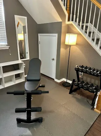 Cozy, Long-term, Fully Furnished Home only 15mins from DIA and Gaylord Rockies