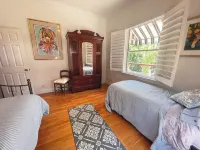 A Spacious and Elegant 3BR Californian Retreat