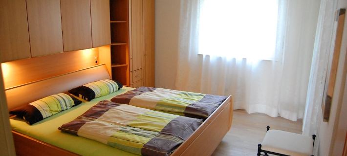 Exclusive vacation apartment near the lake in a residential complex with a park-like garden Hotels in Uberlingen