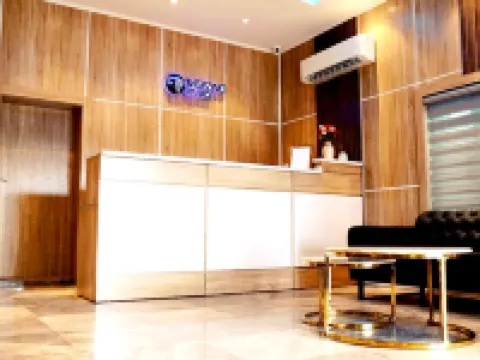 Merzino Palace Hotéis em Uyo