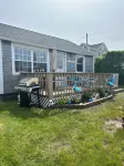 Cute cottage with a private beach Hotels near Narragansett Pier