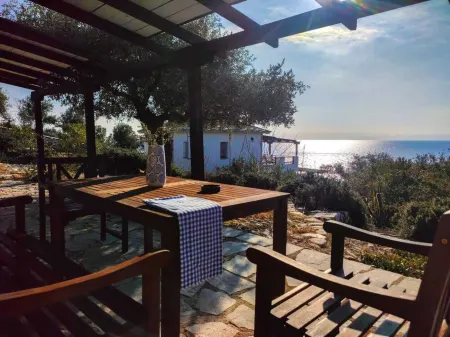 Skidia Apartment 2 with 30m² (2 beds + 1 additional beds possible)