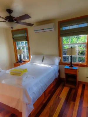 Reef Cottage With A Pool