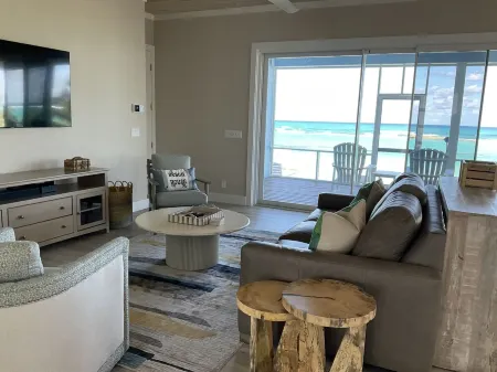 Paradise Beach House a new 4 bedroom beachfront house with pool