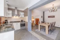 Can Vall, Prima for 2 families with children Hotels in Petra