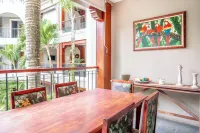 Tropical Garden Apt w/ Private Beach Access & Pool