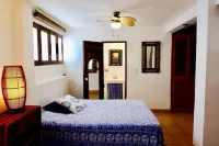 Villa Sophie 3BR/3BA, Beach Front Terrace, Heated Pool, Parking.