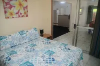 Muri Beach House - Right on the Beach Perfect for families