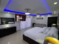 Exclusive Luxury Villa: Private Water Slide & Spa Oasis