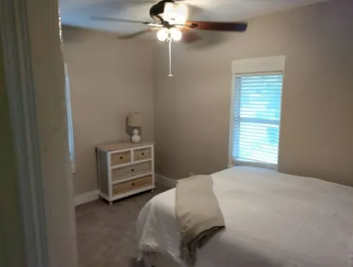 2BR! Cozy -Quaint - Centrally Located!