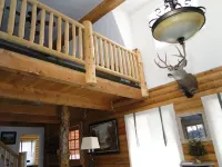 Cabin, 4 Bedrooms + Loft, 4.5 Baths, (Sleeps 8-12) Mountain views with trails