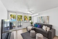 PLAYA AZUL 1 MODERN  2 /1! VIEW,PARKING,LOCATION!