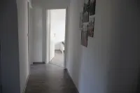 Bridge EG Whg, 2x Terrasse, Grill,küche,w-lan,wachmaschine,trockner, Hotels in Lippstadt