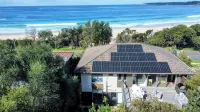 Holiday house right on Mollymook beach