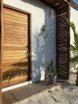 Cheerful 1 bedroom house w/ pool and much more! 홀박스 호텔