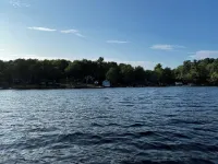 Charming Lake front Cottage w/dock close to Acadia National Park & Bar Harbor