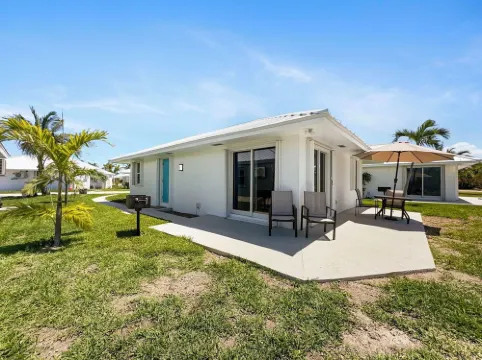 Golf Cart Included, Acklins Villa, Treasure Cay, Bahamas, 100 yards from beach