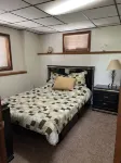 Laid Back Good Vibes Only Country Lake Front Minutes to Shop,Eat, Things to do.