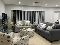 3 blocks from Lauderdale-by-the-Sea. Great home for families. Hotel a Lauderdale-by-the-Sea