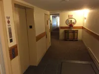 SKI IN / SKI OUT at base of Tamarack Lift, Walk to Village, Condo for 2 Families