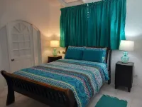 Cliffside house with stunning sea view w/ private pool 10 min walk to the beach! - 2-Star