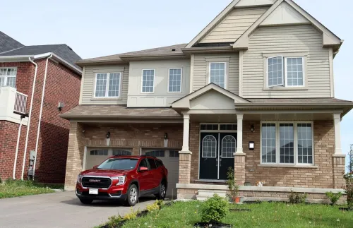 Cozy place, 15 min to Niagara Falls & USA borderBasement Apartment)