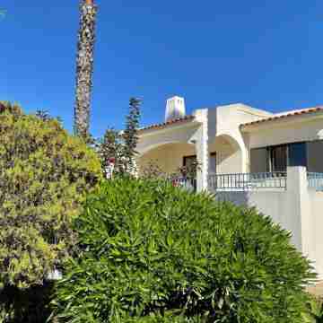 2 bed/2 bathroom apartment on the desirable Monte Dourado complex close to beach Hotel Exterior