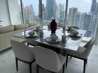 Ocean-view Luxe 2-Bedroom at Magnificent Wanders Yoo, Ave Balboa, Panama City! Các khách sạn gần Panama Viejo