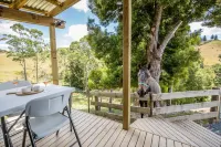 Private Cabin minutes drive from the city centre and local tourist attractions