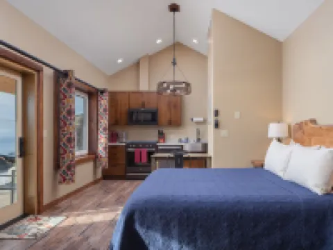 Baycrest Lodge Hotels in Homer
