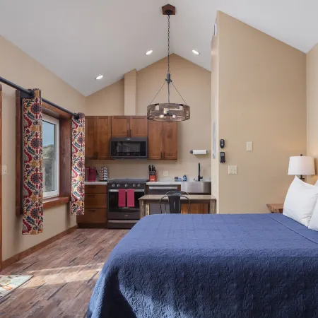 Baycrest Lodge