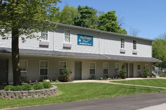 Bay Lodging Resort Hotels in Portage Township
