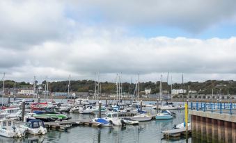 Harbourside Apartment