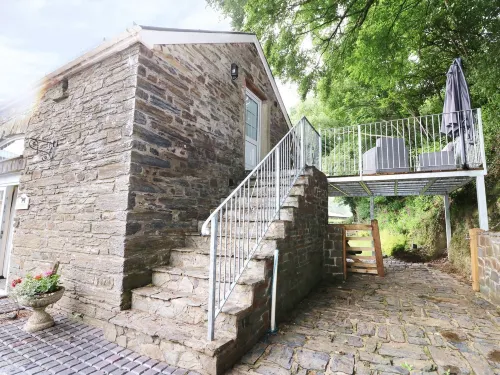 Loft Apartment Hotels in New Quay