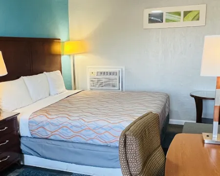 Relax Inn Lawton Hotels in Comanche County