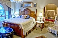 Big Yellow Inn Hotels in 