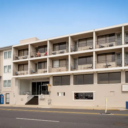 Oceanic Hotel