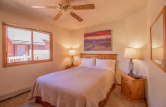 วูดแลนด์ส ออน ฟอลล์ริเวอร์